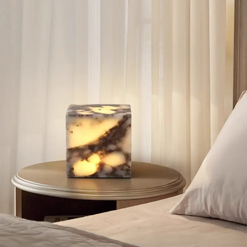 Creative Marble Personalized Pat Lamp Table Lamp
