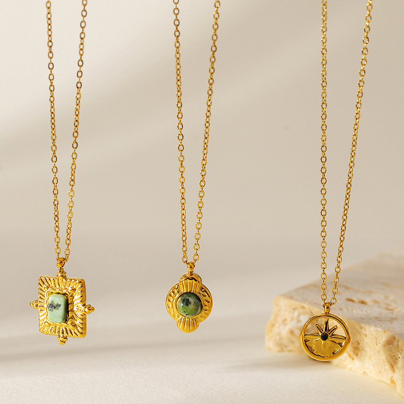 Turquoise Natural Stone Pendant Necklace For Women Vintage