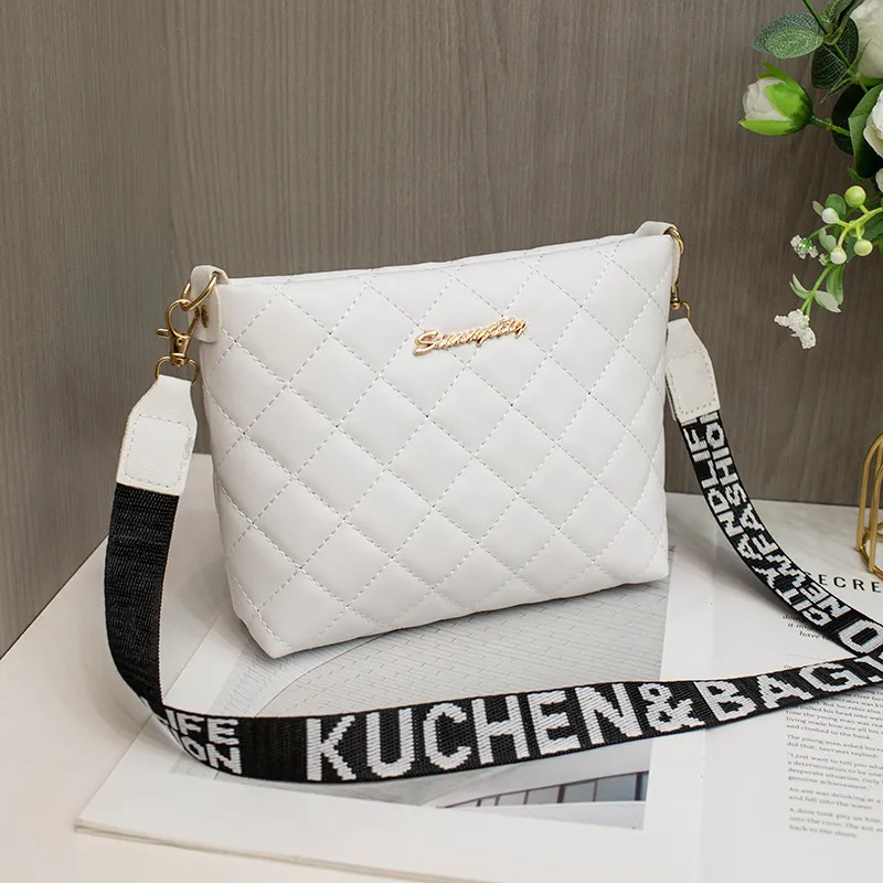 Small Messenger Bag For Women Trend Lingge Embroidery Female Shoulder Bags Fashion Chain Ladies Crossbody Purse - White