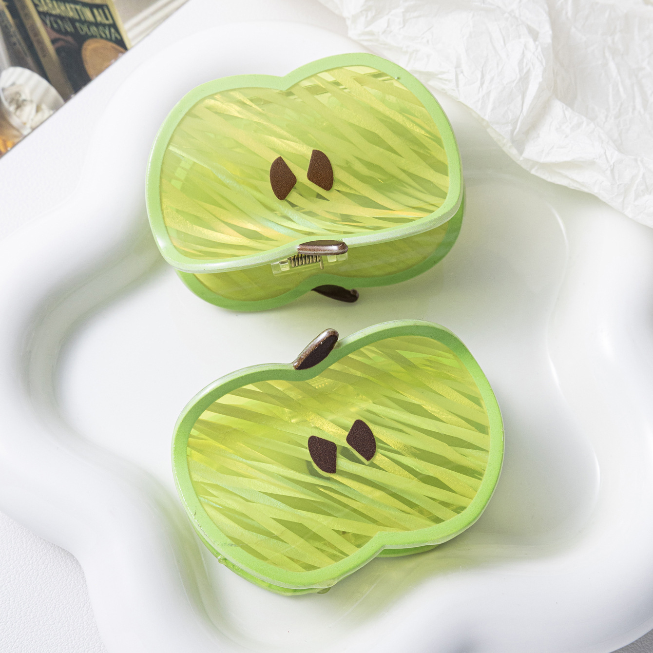 Cute Green Apple-shaped Claw Clip With Fruit Theme
