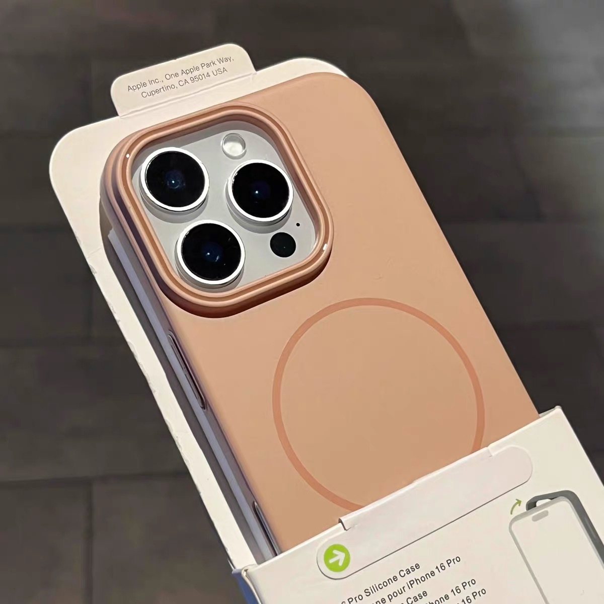 https://cf.cjdropshipping.com/quick/product/8373e9ac-987f-4c65-8e6b-821dd2fc4f34.jpg