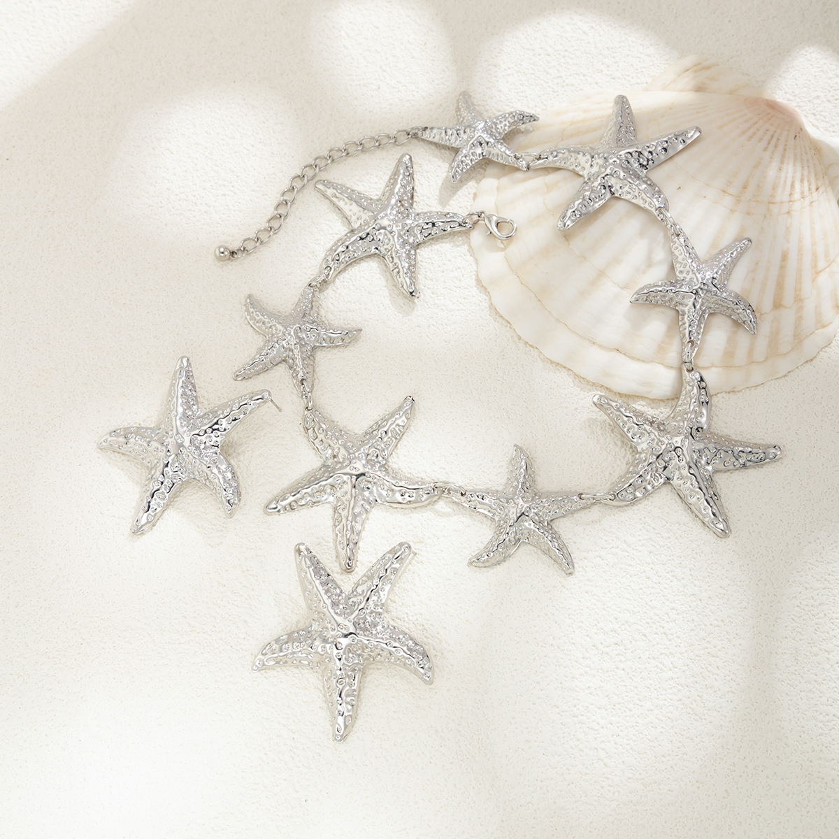 Ocean-Style Starfish Pendant Necklace For WomenFashionable And Unique