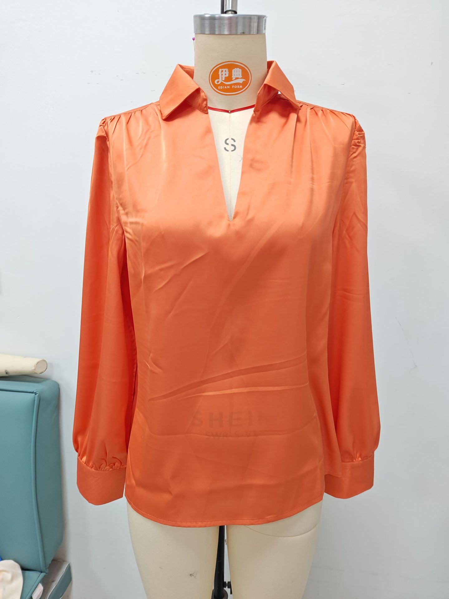 Satin Pleated Long Sleeve Top 15 8383d318 7f3b 41e1 a98e 778c179743ec