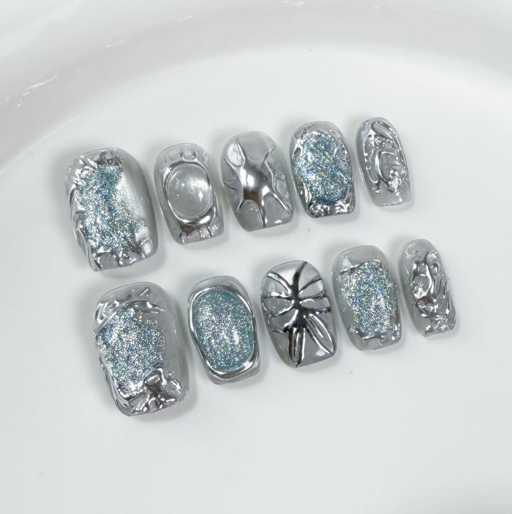 Hand-painted Butterfly Short Cat-eye Silver Wearable Nails