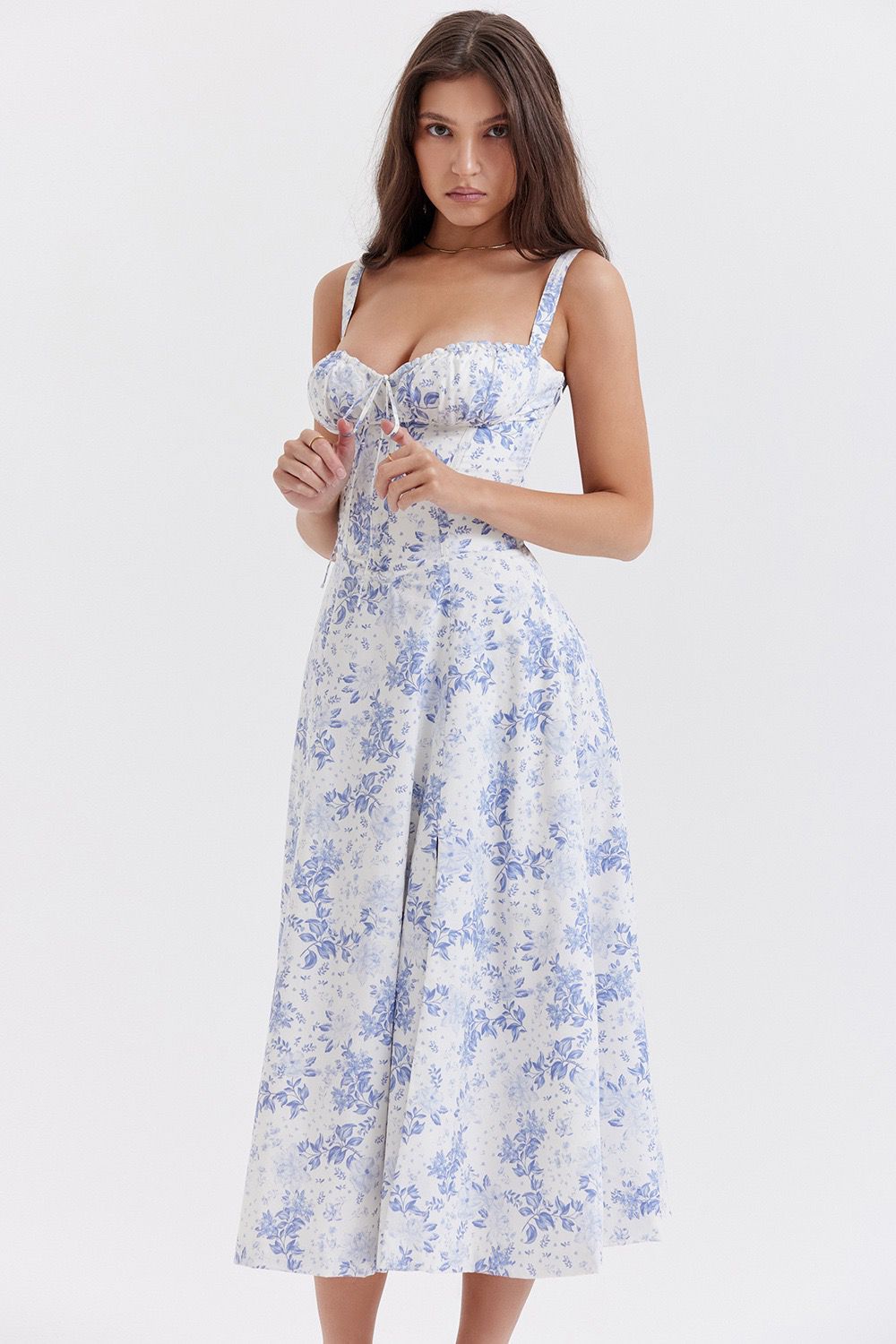 Buy Women's Clothing Online | Buy Trending Dresses for Women