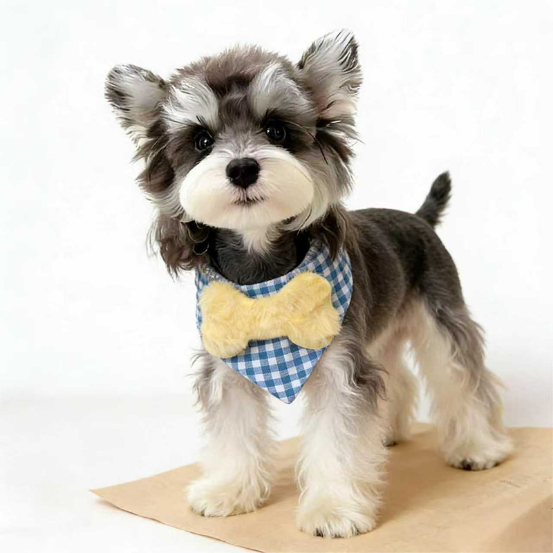 Pet Plaid Plush Bone Bow Saliva Towel thumbnail 4