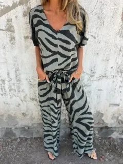 Fashion Zebra Stripes V-neck Lace-up Top Suit - Green - View 1