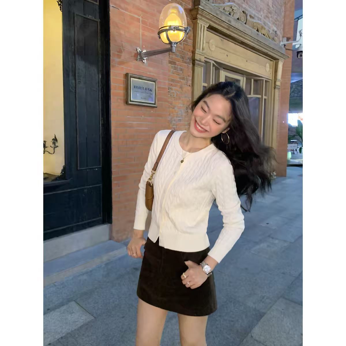 https://cf.cjdropshipping.com/quick/product/83ca2c1f-1fc1-4d5a-8981-5773759310bd.jpg