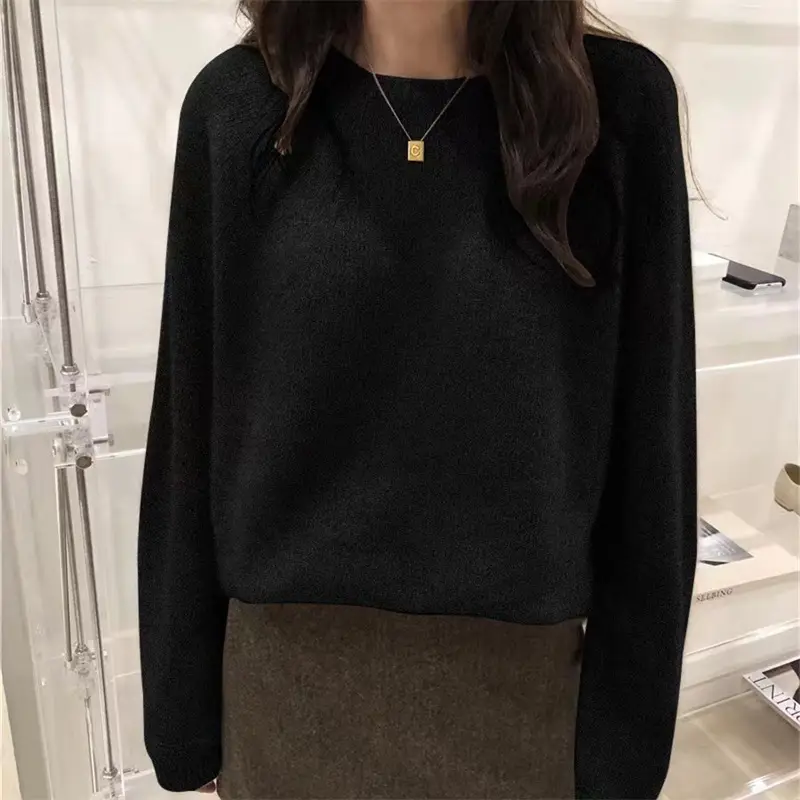 Korean-style Casual Solid-color Figure-flattering Sweater