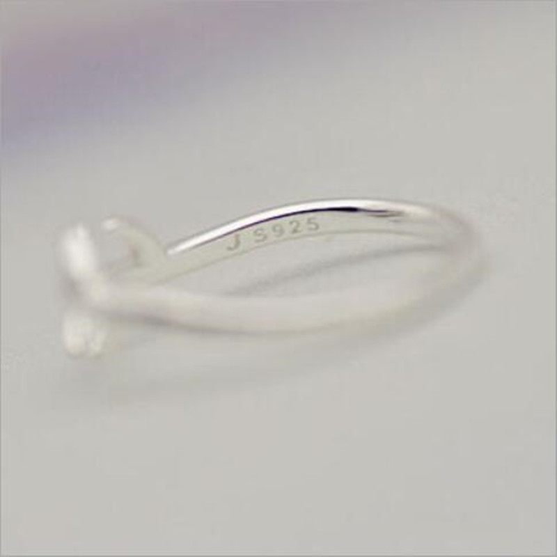 Women's Simple Smooth Surface Open Antler Ring
