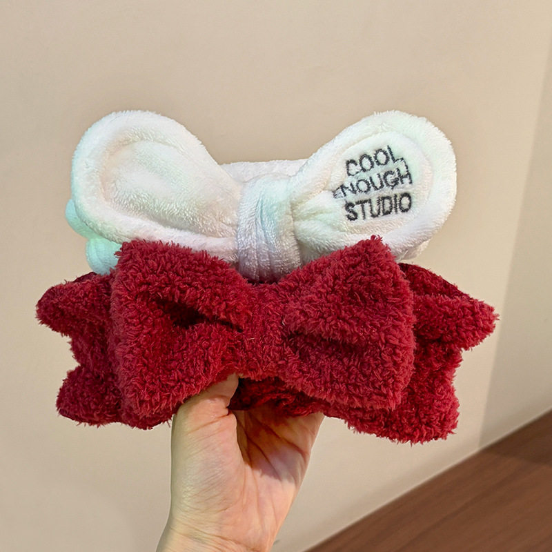 https://cf.cjdropshipping.com/quick/product/83fa0d40-8a7d-44dd-a8b1-816818be7856.jpg