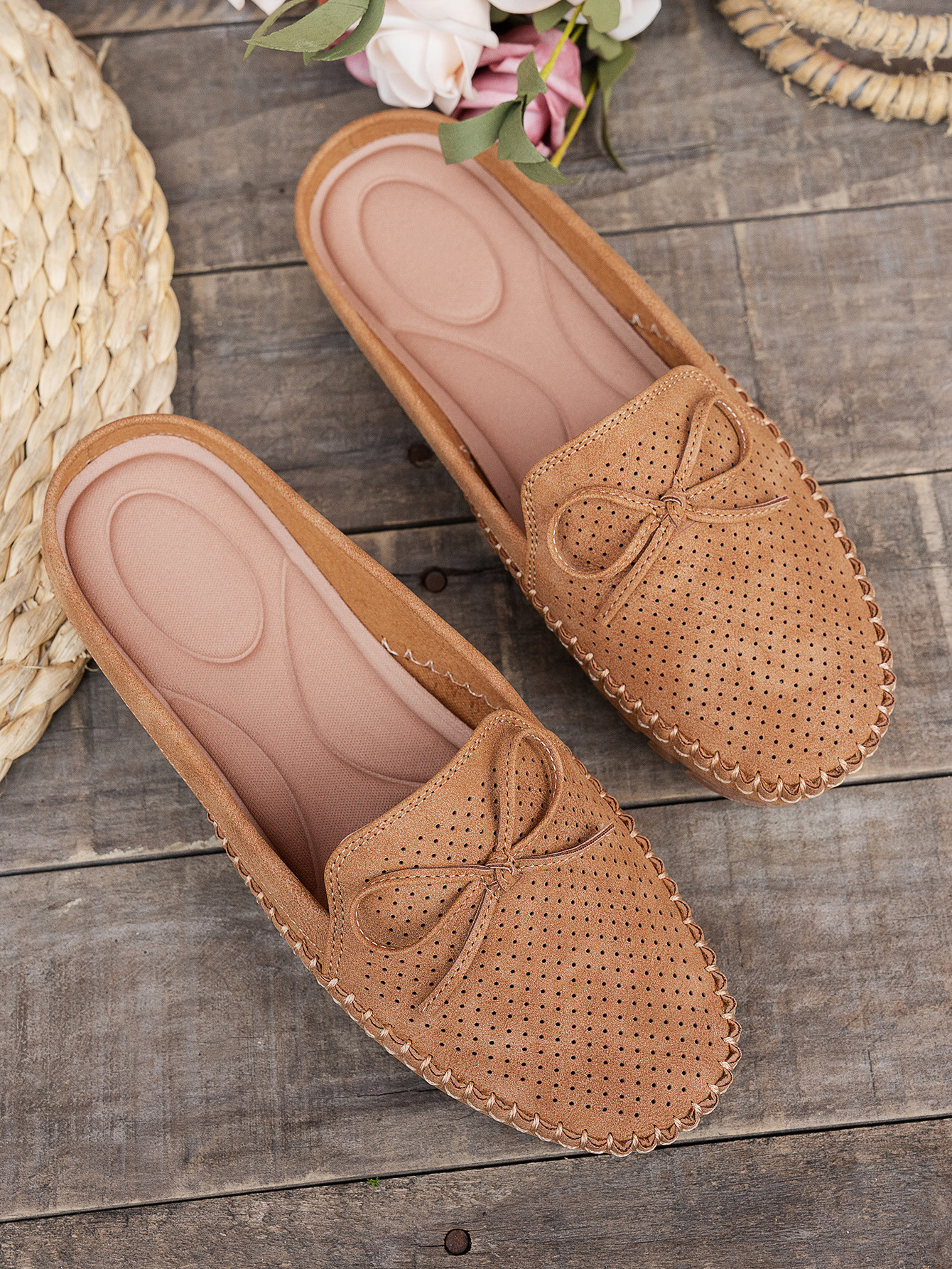 Slip-On Loafers – detail view