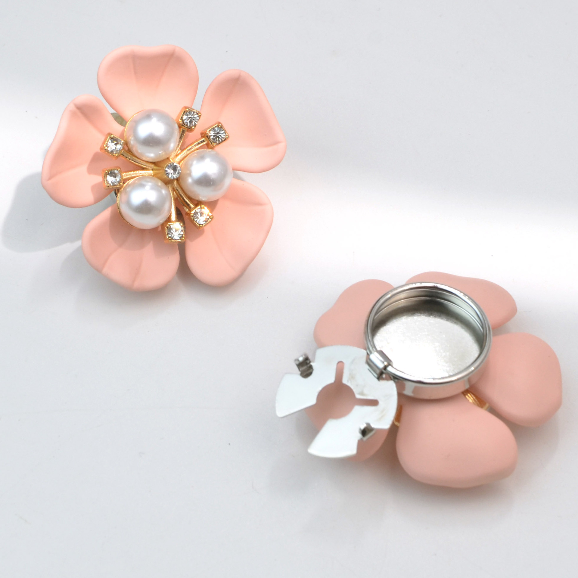 Pink Flap White Pearl