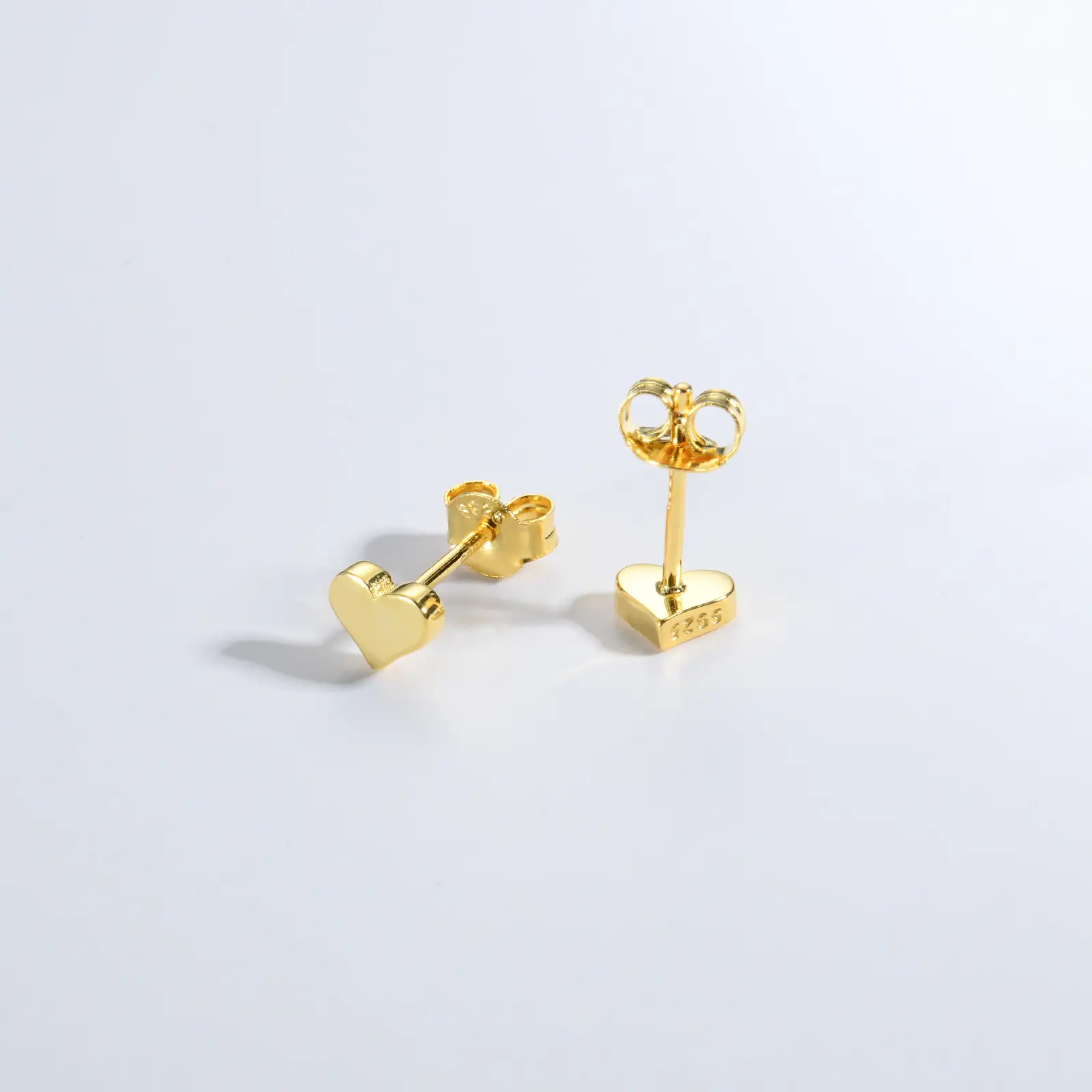 Women's Heart-shaped Simple Retro Stud Earrings