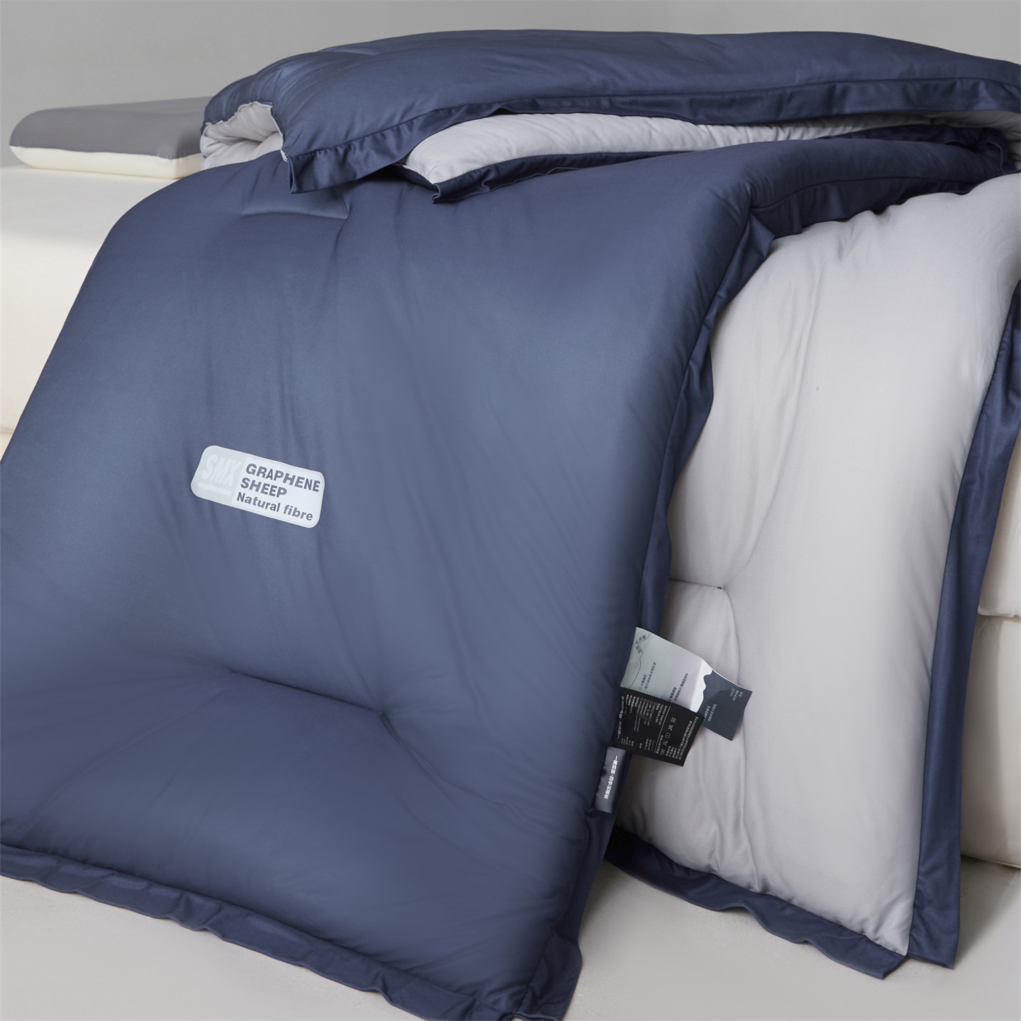 https://cf.cjdropshipping.com/quick/product/84f4d36d-2e79-4260-8c31-18920040336d.jpg