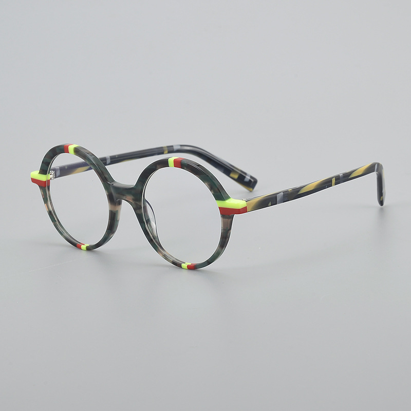 Feminine Oval-shaped Natural Frame Glasses