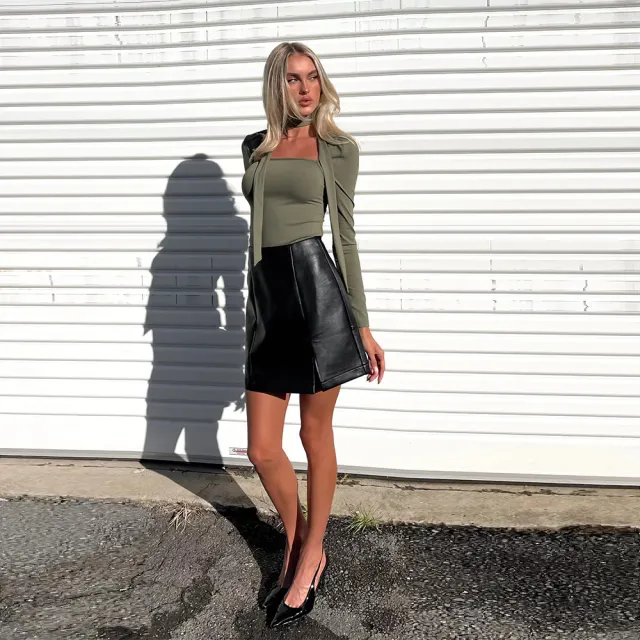 European And American High end Mature Style T shirt Autumn And Winter Square Neck Tie Slim Short Top With Temperament Army Green - Shop at LoveMi