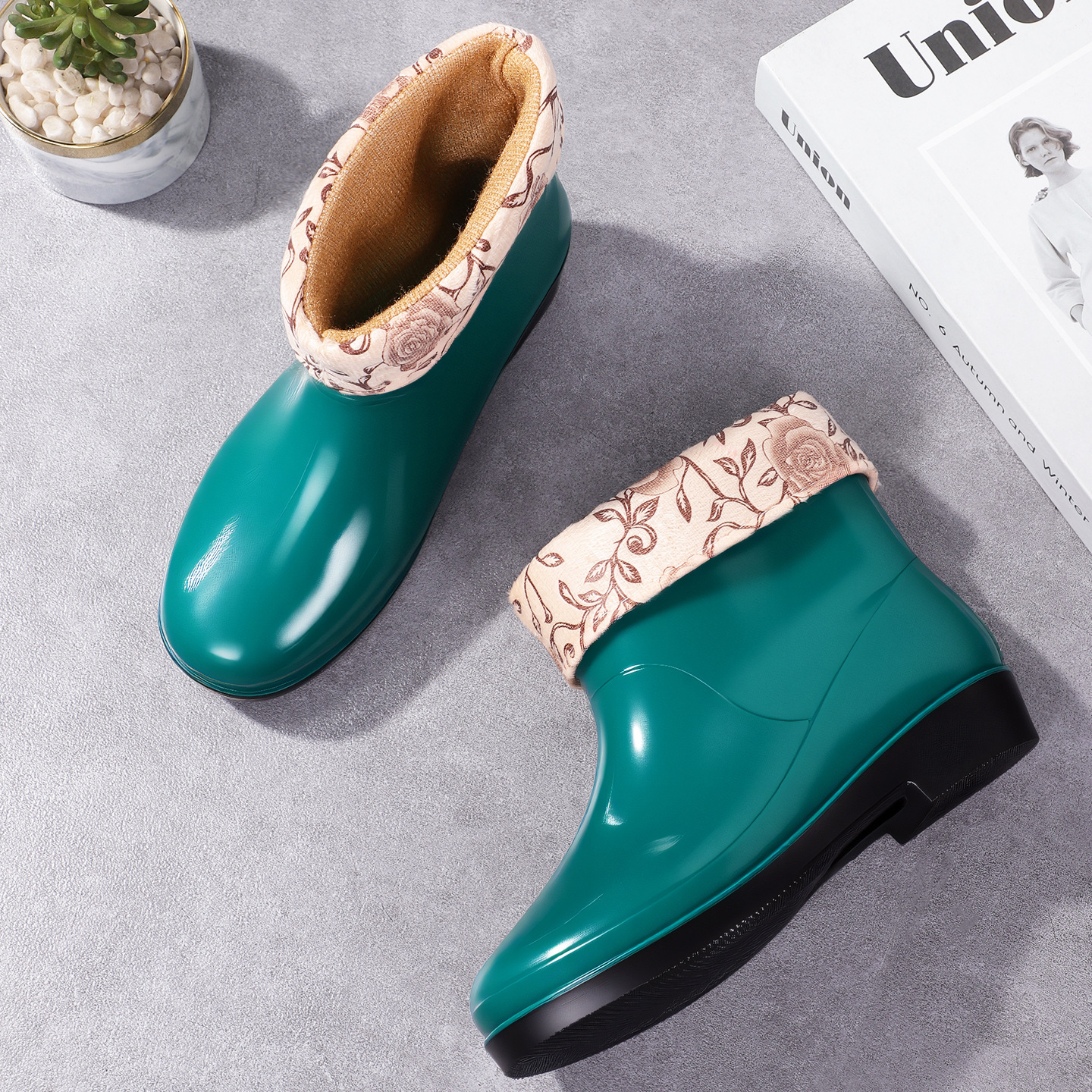 Fashionable Rain Boots For Women, Outdoor Wear Adult-sized Low-cut Waterproof 2