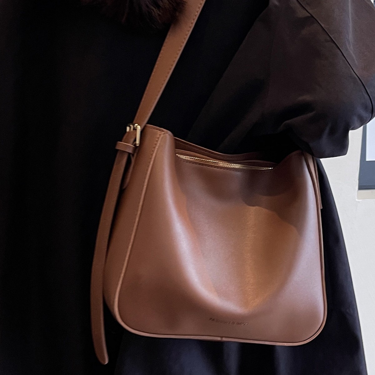 Sac épaule et bandoulière en PU — Grand, haut de gamme 5