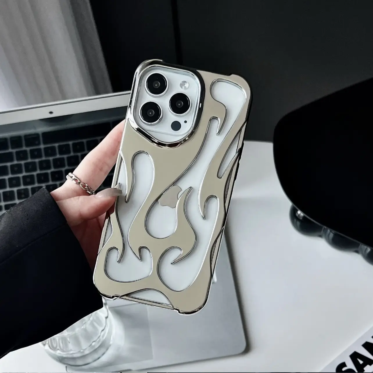 Electroplating Hollow Heat Dissipation Phone Case Flame