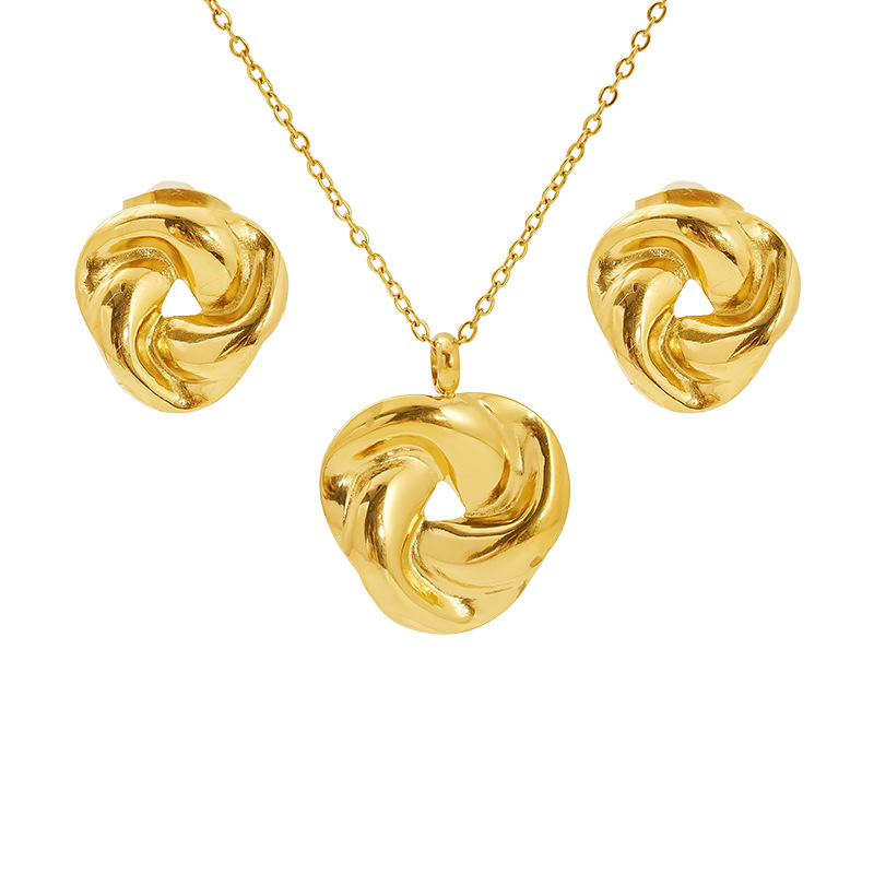 Stainless Steel Vintage Necklace And Stud Set Titanium Steel Jewelry Pendant Necklace And Earrings