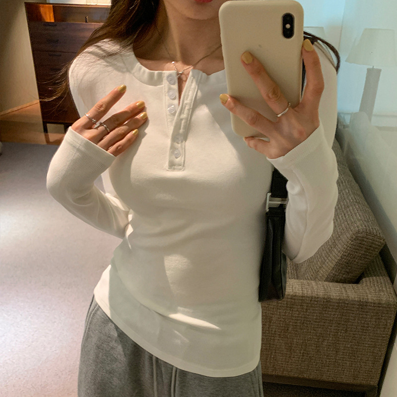 Women's Fashionable Casual Bottoming Shirt — product photo 3