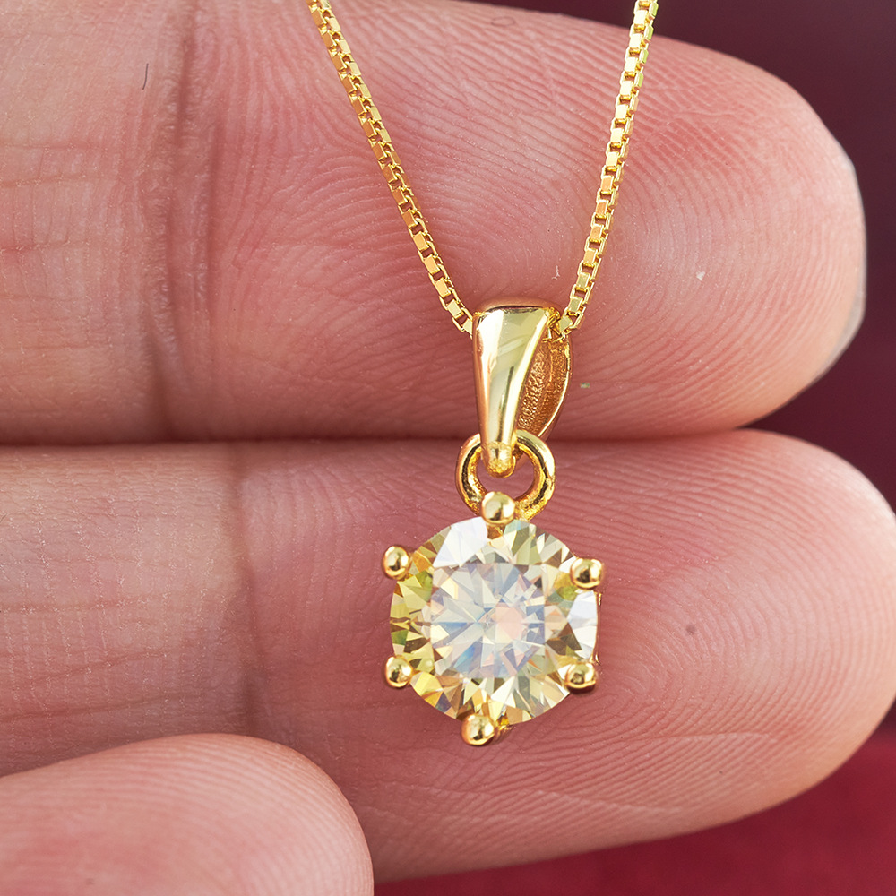 Female Pure Silver Niche Design With A Sense Of Mosang Stone Necklace