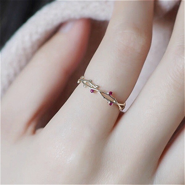 LKN Wish New Inlaid Red Corundum Ring