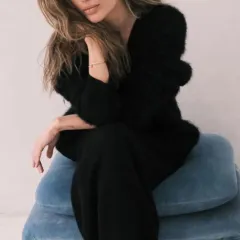 Mink Velvet V-neck Knitted Sweater Women's Loose Solid Colour - Black - View 1