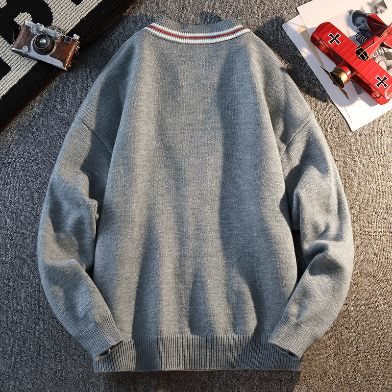 Men's V-Neck Knit Cardigan - Casual Long Sleeve Button Down Sweater for Fall Winter