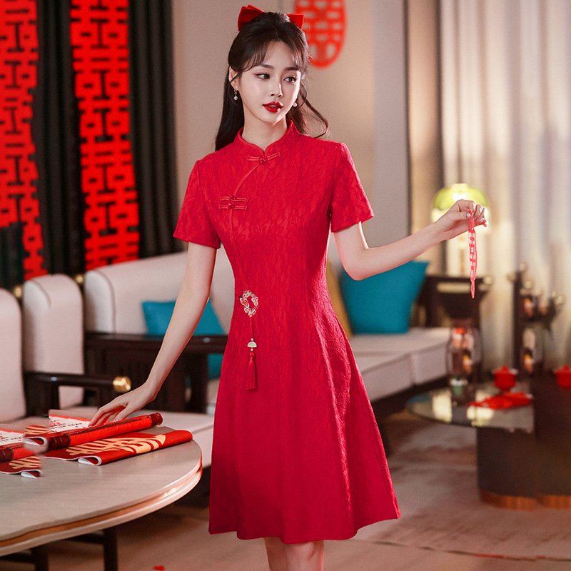 Traditional Chinese-style Red Bridal Toast Dress For The Return-to-parents-home Visit Featuring A Retro Short-sleeve Design