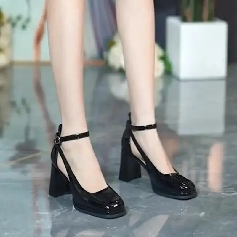 Retro Versatile Buckle-strap High Heels