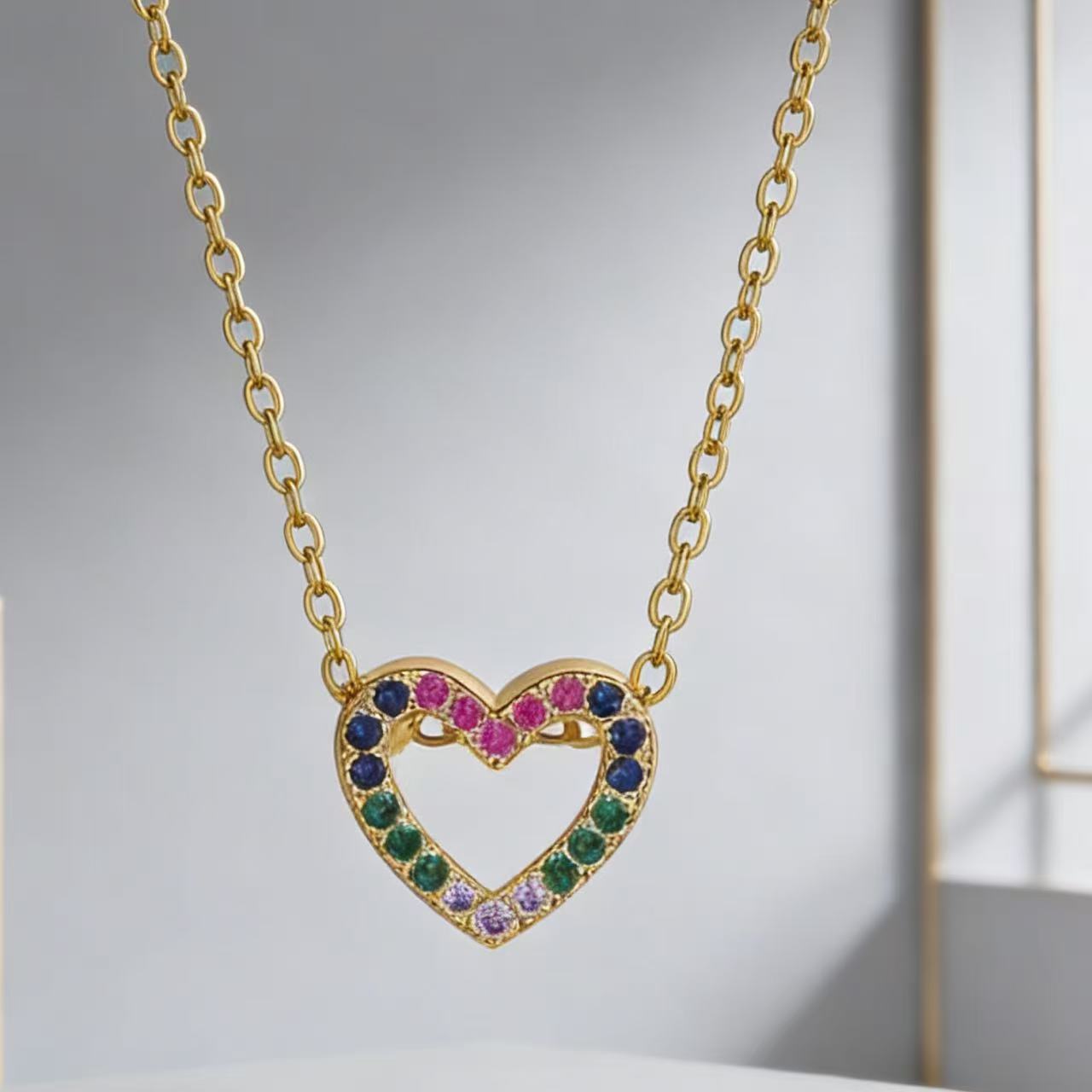 Heart Shaped Pendant Necklace For Women Diamond Encrusted Hollow Rose Clavicle Chain