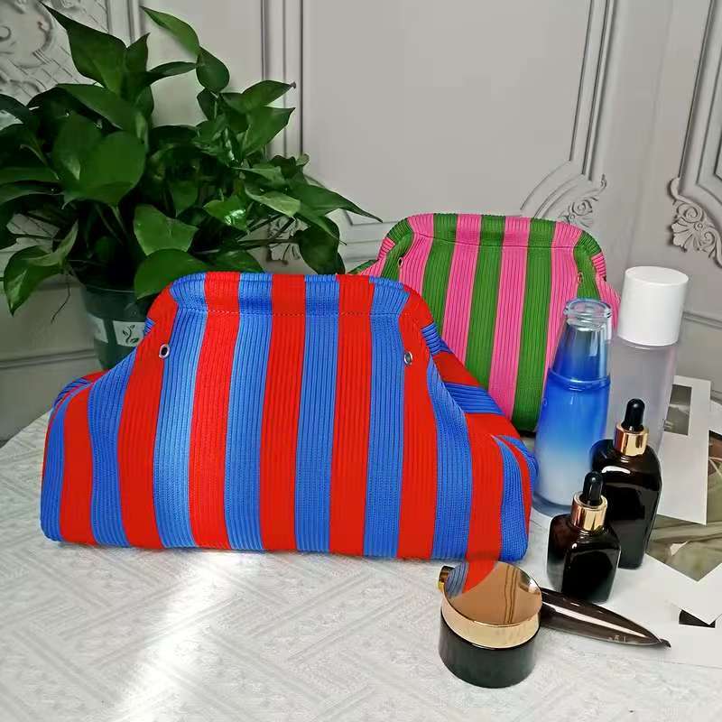 Crossbody Slim-striped Contrast-color Knit Vintage Versatile Minimalist Clutch