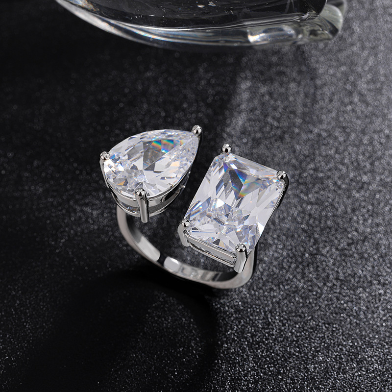 https://cf.cjdropshipping.com/quick/product/87036955-d8a4-48b6-ad05-4d25187c2a54.jpg