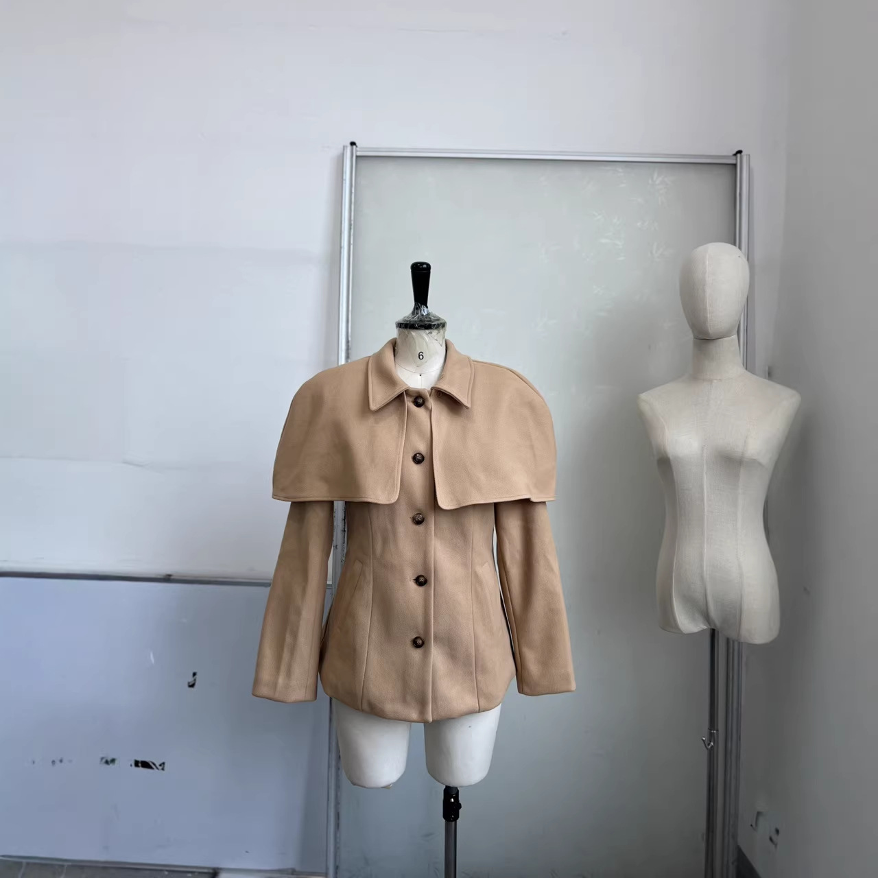 British-style Patchwork Fake Two-Piece Cinched Cloak Trench Coat For Women