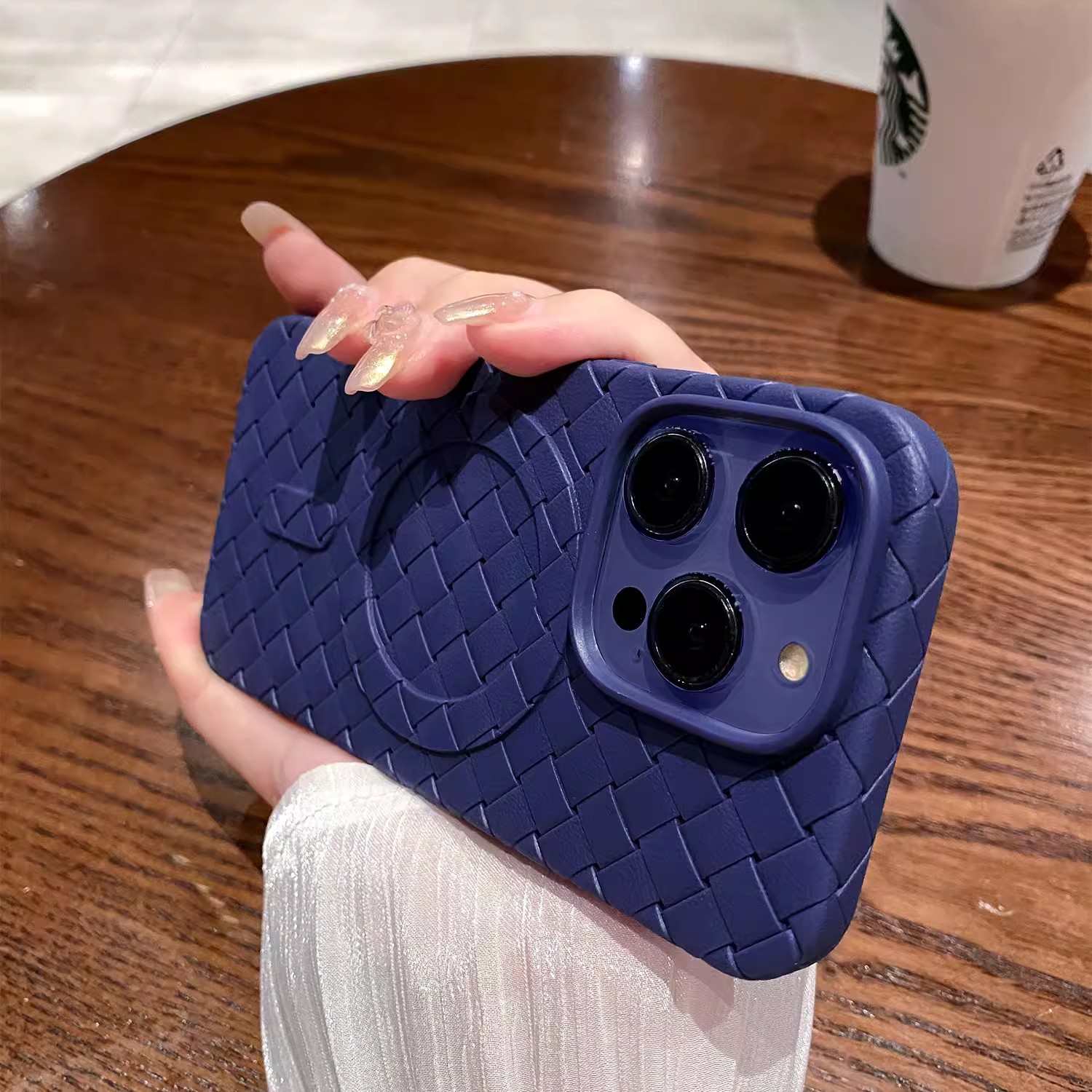Knitted-pattern Heat-dissipating Magnetic Phone Case Protector 7