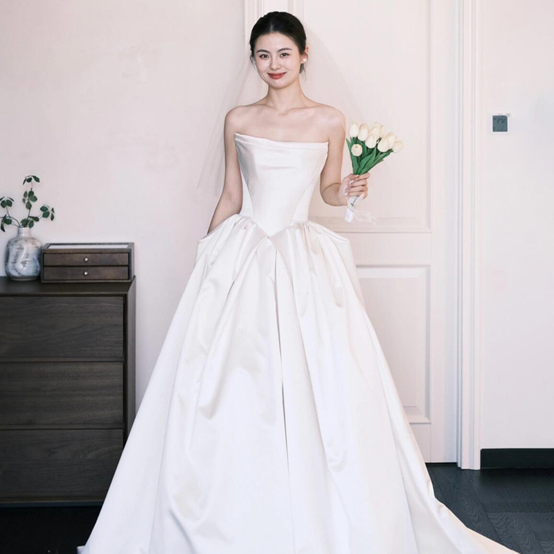 Vintage Light Wedding Dress Tube Top Satin High-end Bridal White Dress