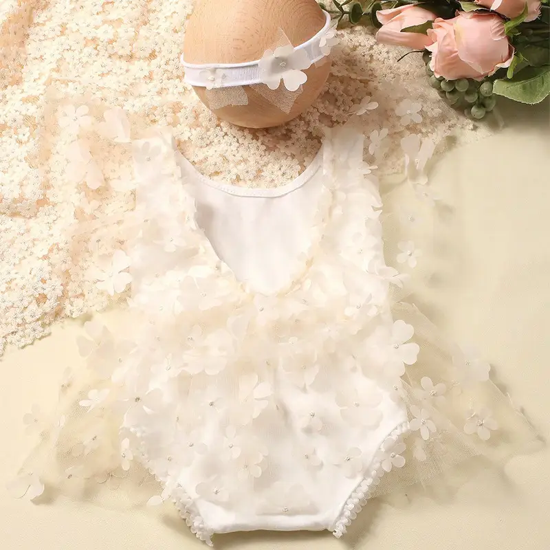 Newborn White Floral-patterned Lace One-piece Dress