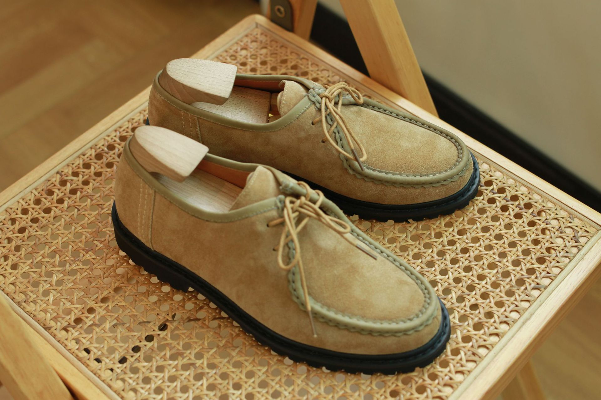 Title 5, Indian Leather Shoes American Retro Suit Shoes