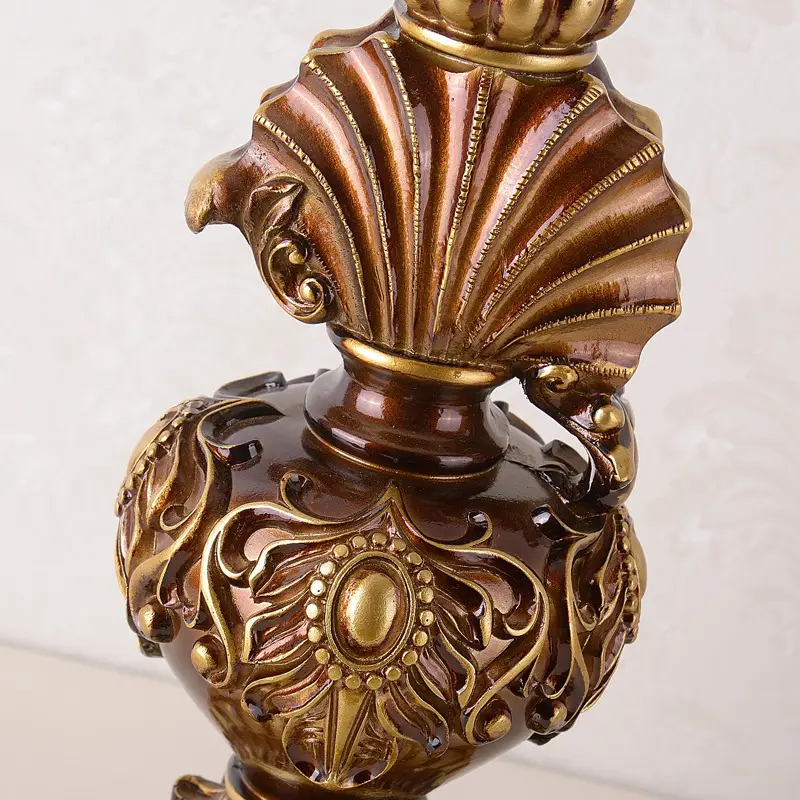 European-style Bedroom Light Luxury Living Room RETRO Study Table Lamp