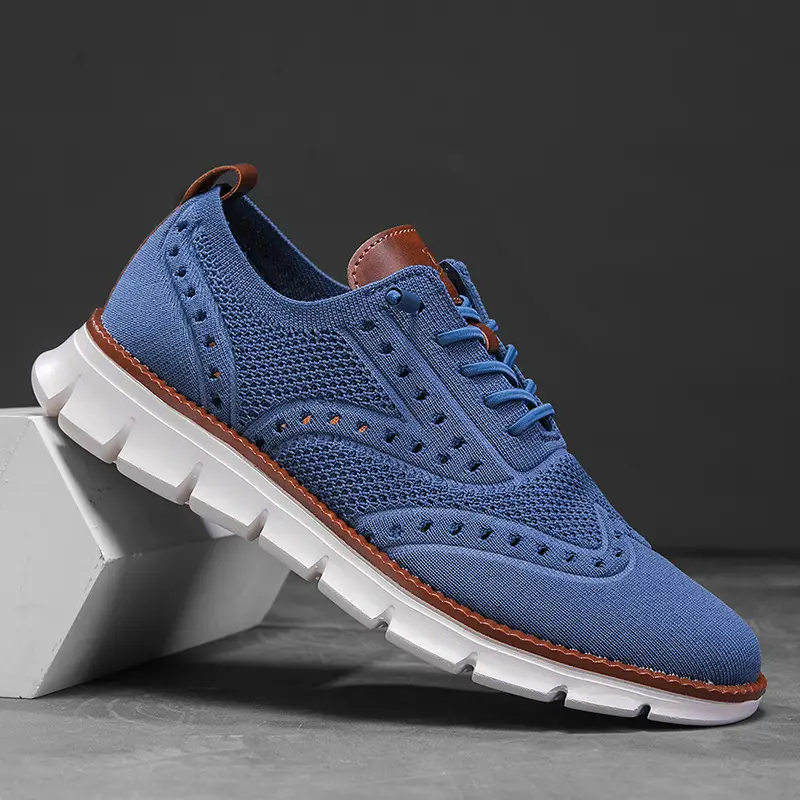 Large-size Breathable Mesh Soft-soled Lightweight Slip-on Casual Shoes