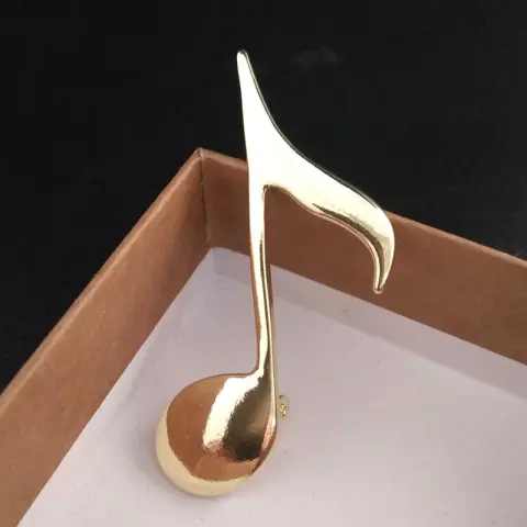 Musical Note Simple Atmospheric Natural Pin Brooch