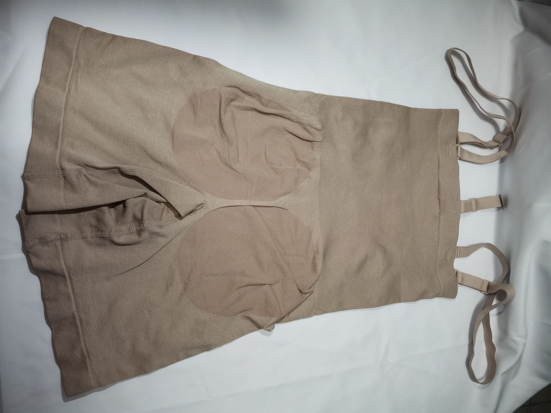 Title 15, Einteilige Shapewear mit Bauchgurten Perfekte K...