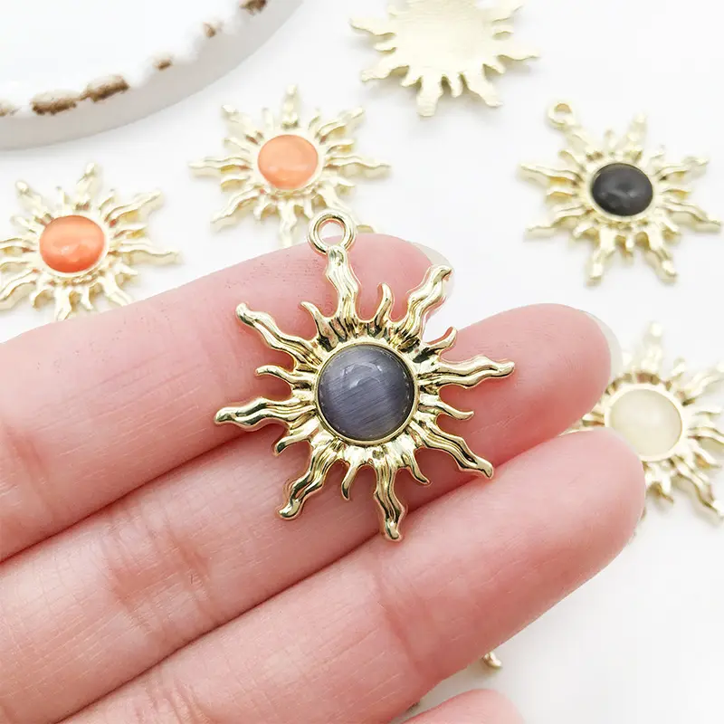 SUNFLOWER Alloy Drop Oil Small Pendant Creative