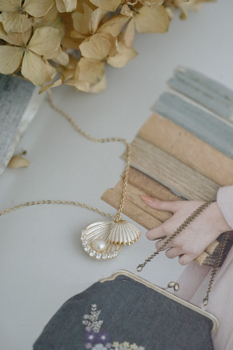 Zircon Shell Adjustable Element Necklace