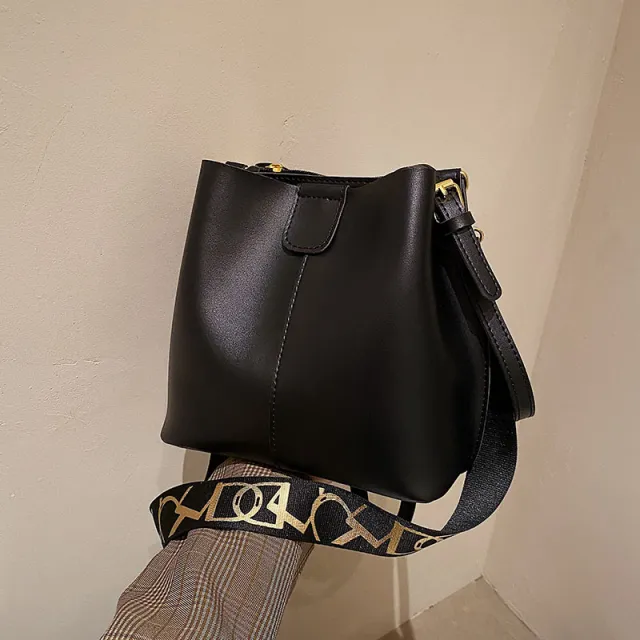 French Minority Design Simple Wide Shoulder Strap Bucket Bags Female Black - Shop at LoveMi
