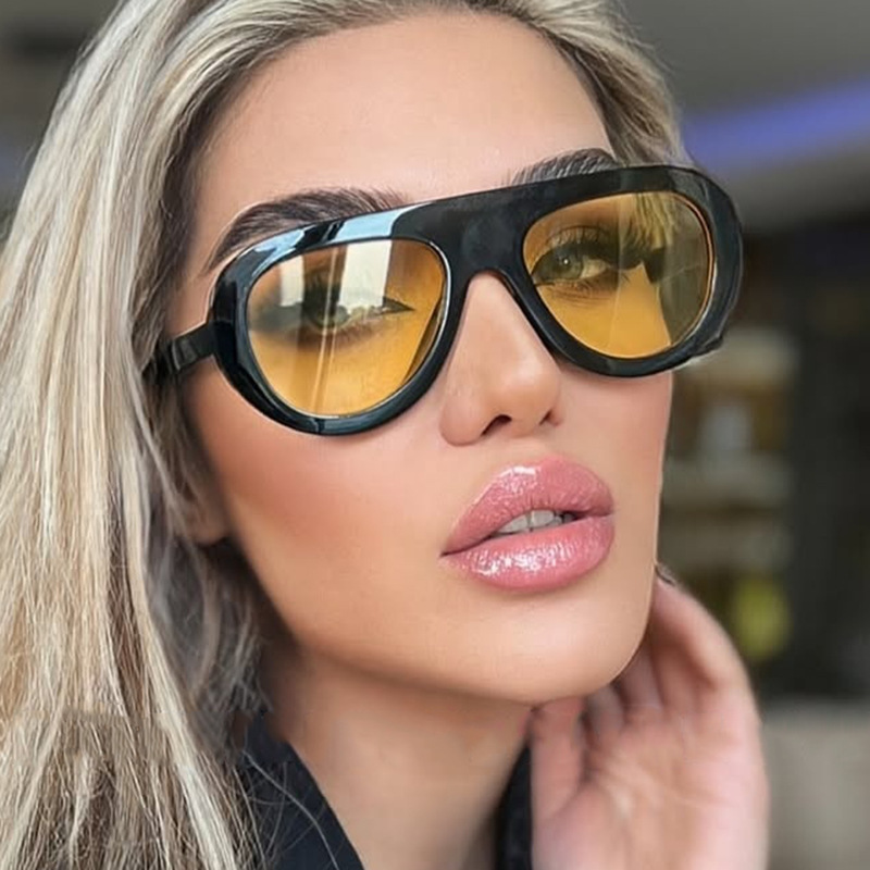 Small Frame Frog-style Sunglasses For Women