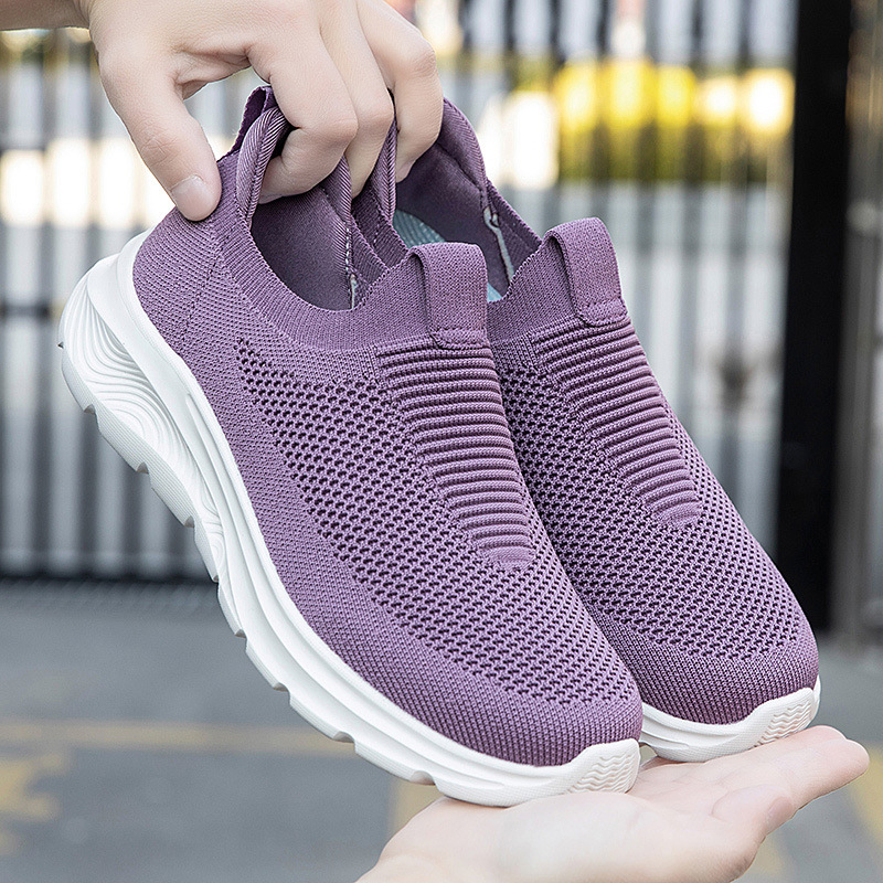 Leisure Sports Solid Color Soft-soled Running Shoes - Image 4