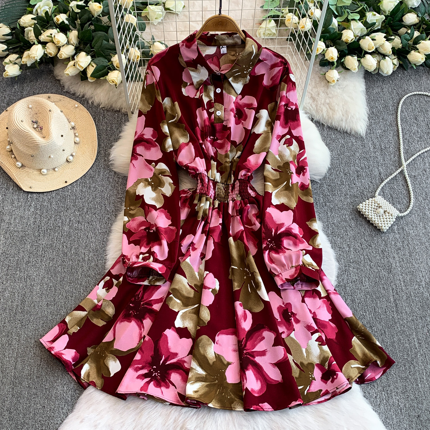 Lightly Mature Retro-printed Lantern-sleeve Dress